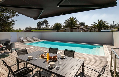 Locquirec House | Beautiful private villa for 6 people with hot tub, private pool, WIFI, TV, terrace and pets allo.