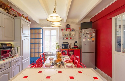 Primelin House | Beautiful private villa for 10 guests with WIFI, TV and terrace