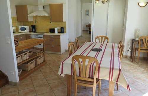 Andressac House | Beautiful private villa with WIFI, private pool, TV, patio, pets allowed, panoramic view and par.
