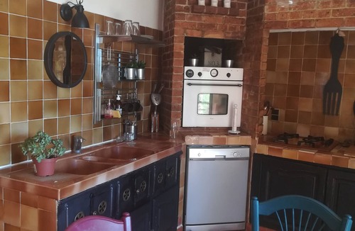 Le Revest-les-Eaux Villa | Beautiful Provencal villa with swimming pool close to the sea.
