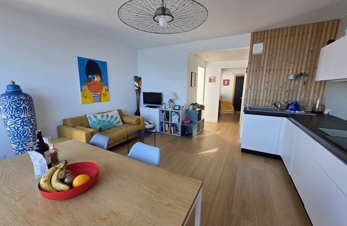 Plouguerneau Condo | BEAUTIFUL, QUIET COCOON WITH STUNNING SEA VIEW