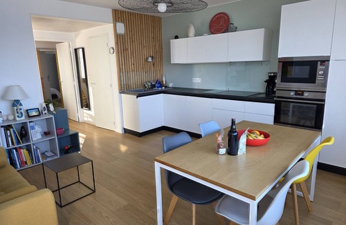 Plouguerneau Condo | BEAUTIFUL, QUIET COCOON WITH STUNNING SEA VIEW