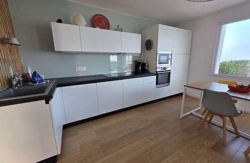 Plouguerneau Condo | BEAUTIFUL, QUIET COCOON WITH STUNNING SEA VIEW