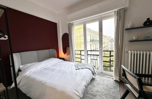 Thiers Apartment | Beautiful renovated studio carré d'or