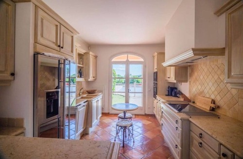 Sainte-Maxime - Saint-Tropez Villa | Beautiful sunny villa with pool in secure domaine and access to private beach