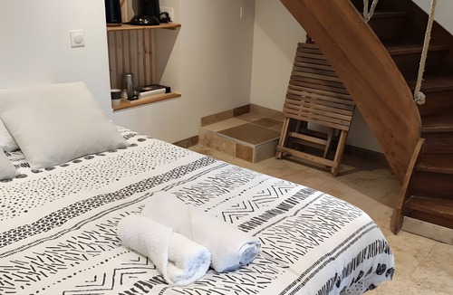 Sainte-Engrace Bed & Breakfast | Bed and Breakfast 'Jolie' with Mountain View, Private Terrace and Wi-Fi