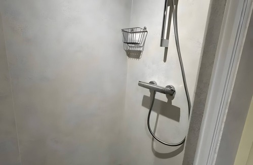 Fourneaux Bed & Breakfast | Bed and Breakfast 'Chambre Les Mesanges' with Private Pool, Wi-Fi and Air Conditioning