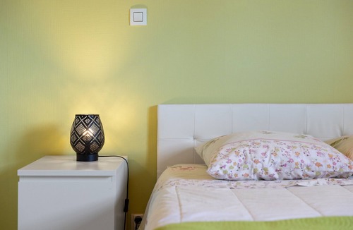 Begadan Bed & Breakfast | Bed and Breakfast 'Chambre D'hôtes Bergamotte' with Shared Pool, Shared Terrace and Wi-Fi