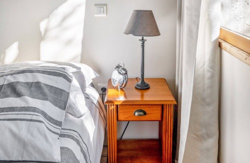 Sanxay Bed & Breakfast | Bed and Breakfast 'Chambre Pissaro' with Shared Pool, Private Terrace and Wi-Fi