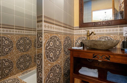 Pluvigner Bed & Breakfast | Bed and Breakfast 'Gauvin' with Shared Terrace, Shared Garden and Wi-Fi