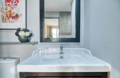 Le Fraysse Bed & Breakfast | Bed and Breakfast 'La Pompadour' with Shared Pool, Shared Garden and Wi-Fi