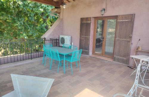 Les Mayons Bed & Breakfast | Bed and breakfast La Maison De Nathalie