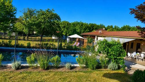 Teche Bed & Breakfast | Bed and Breakfast La Villa D'Elejack