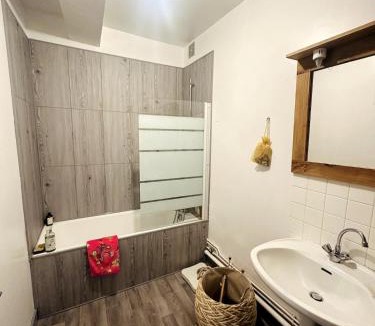 Bourganeuf Apartment | Bel appartement Hôtel de ville