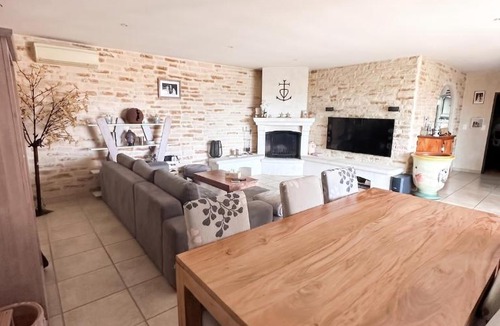 Monclar-de-Quercy Villa | Belle villa avec piscine privée à Monclar-de-Quercy