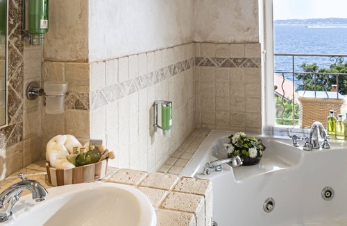 Sainte-Maxime City Centre Hotel | Best Western Premier Montfleuri