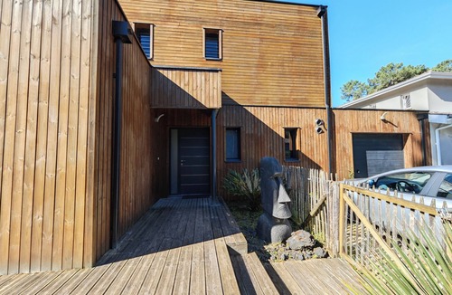 Maubuisson House | Between Lake and Ocean, in Carcans Maubuisson, upscale house sleeps 14