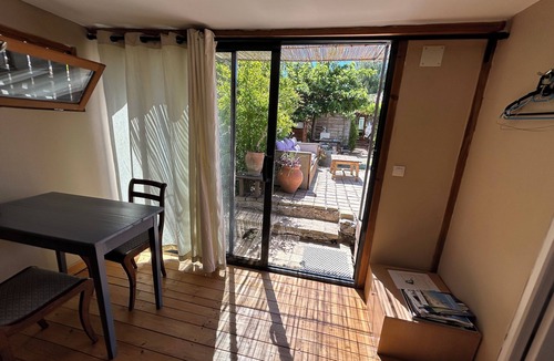 Le Revest-les-Eaux Cabin | Between sea and hill
