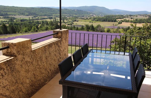 Aurel House | Between Ventoux and Luberon *
