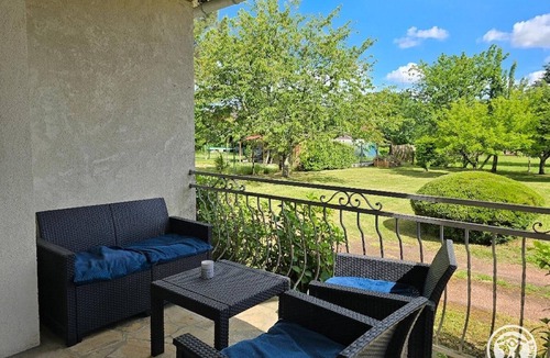 Chancelade Cottage | Birdsong: Private Pool, Wifi, Pets Welcome, Garden