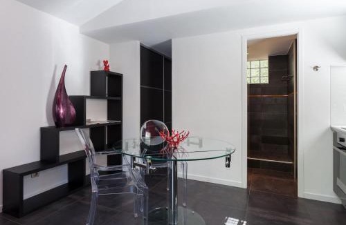 Roussillon Apartment | Bois de la Cour - Karine & Laurent