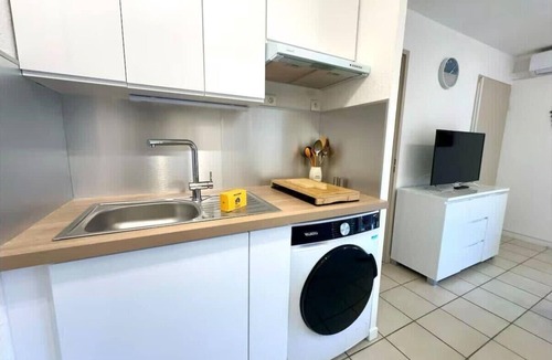 Theoule-Superieur Apartment | Bright accommodation with terrace and sea view