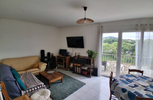 Crest Apartment | Bright apartment in Crest