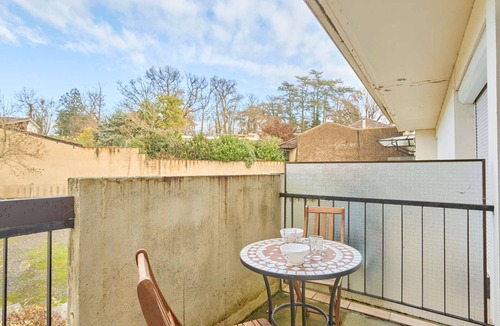 Barbotan-les-Thermes Apartment | Bright studio with balcony, 400 m from the thermal baths, wifi and parking