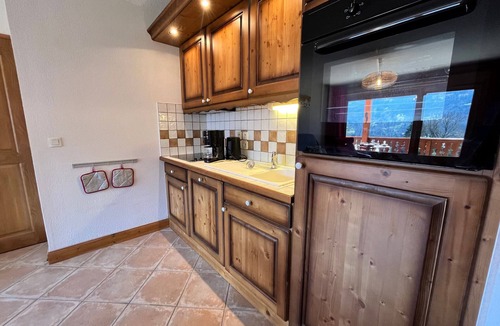 Samoens Apartment | Bright T2 Apartment with Terrace and Wifi