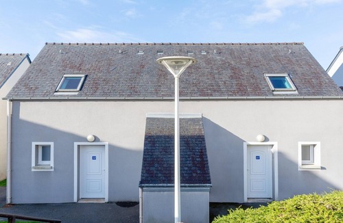 Saint-Nic Apartment | Brittany Flat with Atlantic View