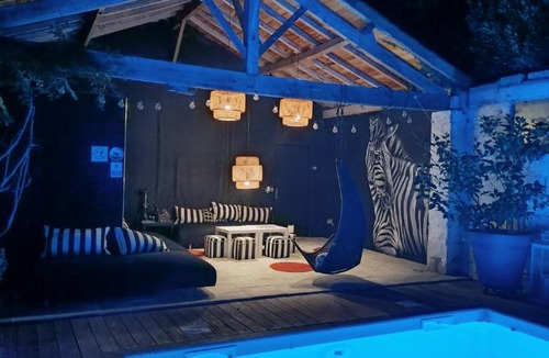 Pons House | Buky Palace