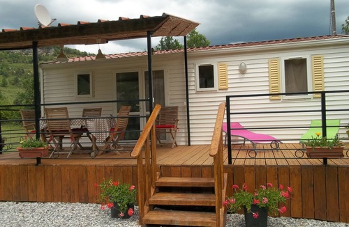 Blieux House | Bungalow with Mountain View, Private Terrace and Private Garden