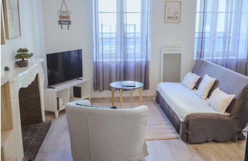 Centre Ville Apartment | Cœur de Pau - Parking included - La Perle