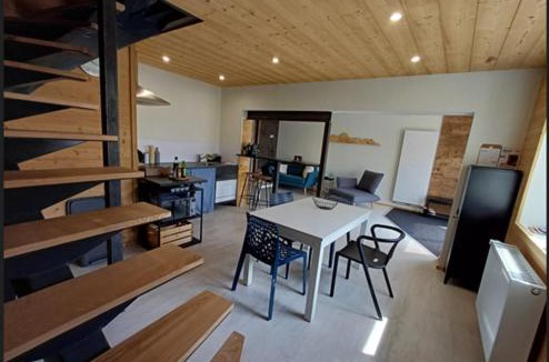 Saint-Genes-Champanelle House | Cœur de volcan