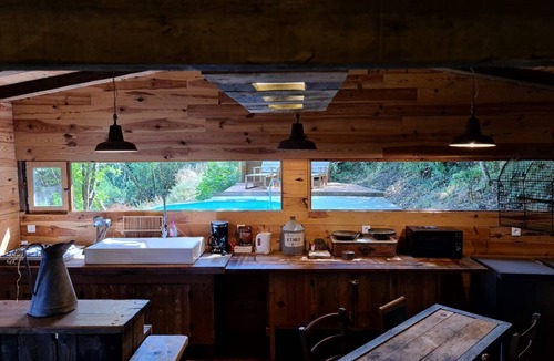 Sartene Ski Chalet | Cabane Avec Piscine au Cœur du Maquis