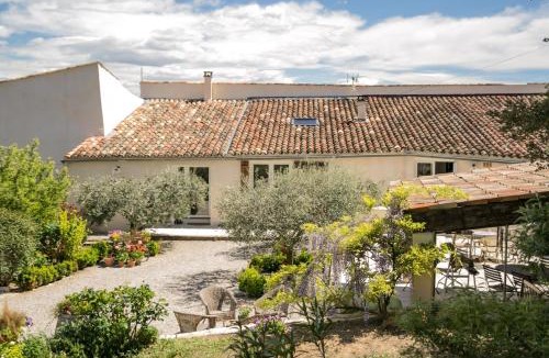 Cotignac Bed & Breakfast | Campagne de la source St Martin B&B