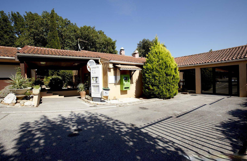 Vitrolles Hotel | Campanile Marseille Vitrolles Griffon