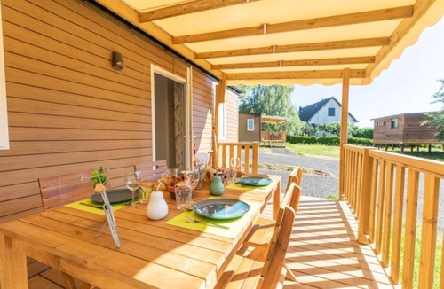 Saint-Bonnet-pres-Orcival House | Camping 3 étoiles - ccbgbfa