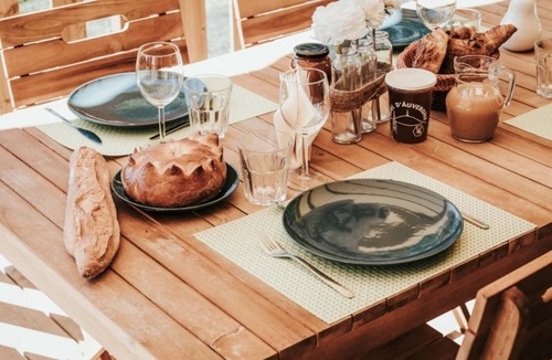 Saint-Bonnet-pres-Orcival House | Camping 3 étoiles - ccbgbfa