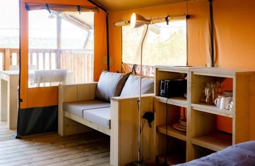 Plantades House | Camping 3 étoiles - ccbg0ed