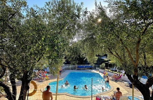 Venterol House | Camping 4 étoiles - Piscine - ccbgfcd