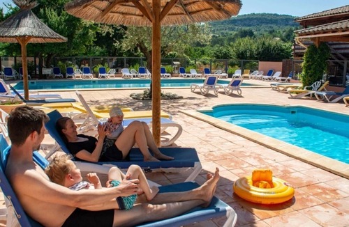 Saignon House | Camping 4 étoiles - Piscine - ccbehha