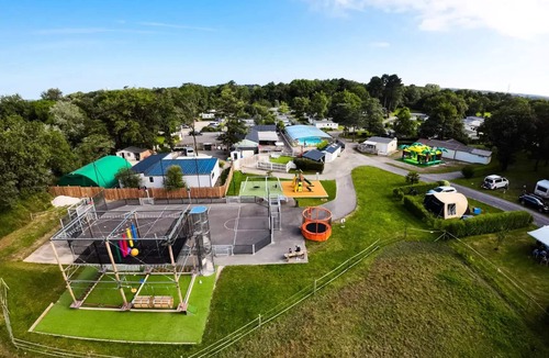 Pont-Scorff House | Camping Entre Terre et Mer * - Privilege mobile home (3 bedrooms) 6 people