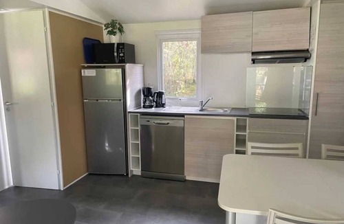 Marcillac-la-Croisille House | Camping 3 étoiles - Piscine - eeiifd
