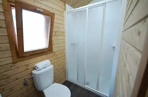 La Tremblade Ski Chalet | Camping La Clairière**** - Premium 3-room chalet for 4 people, air-conditioned + TV