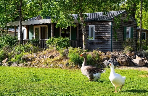 Recoules-Previnquieres Cabin | Camping Le Plô * - Lodge 6 people