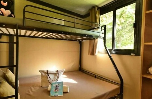 Saint-Jeannet Ski Chalet | Camping Les Cent Chênes**** - Cozy 3-room chalet for 5 people