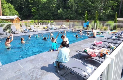 Aydat House | Camping - Piscine - ccbaife