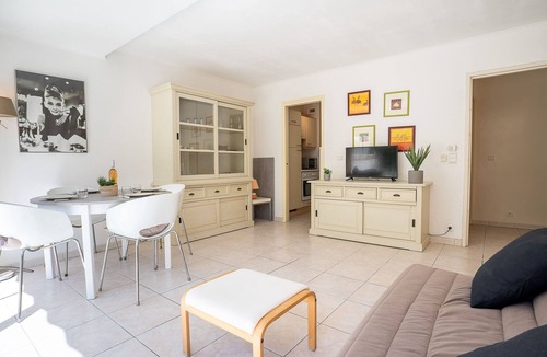 Pointe Croisette Apartment | Cannes Bay by Interhome