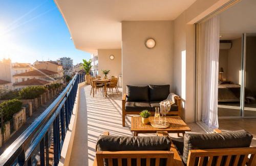 Riou - Petit Juas - Av de Grasse Apartment | Cannes centre 80m2 - terrasse - parking gratuit